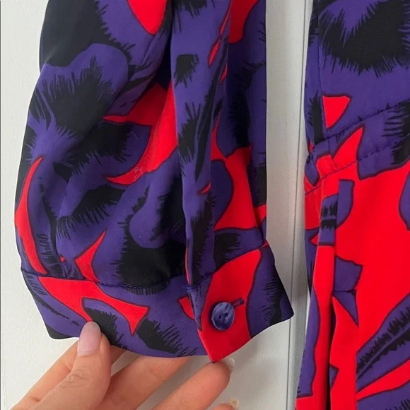 Diane Von Furstenberg Red and Purple Floral Silk Dress. Size 0. Fits s or xs - Picture 5 of 9